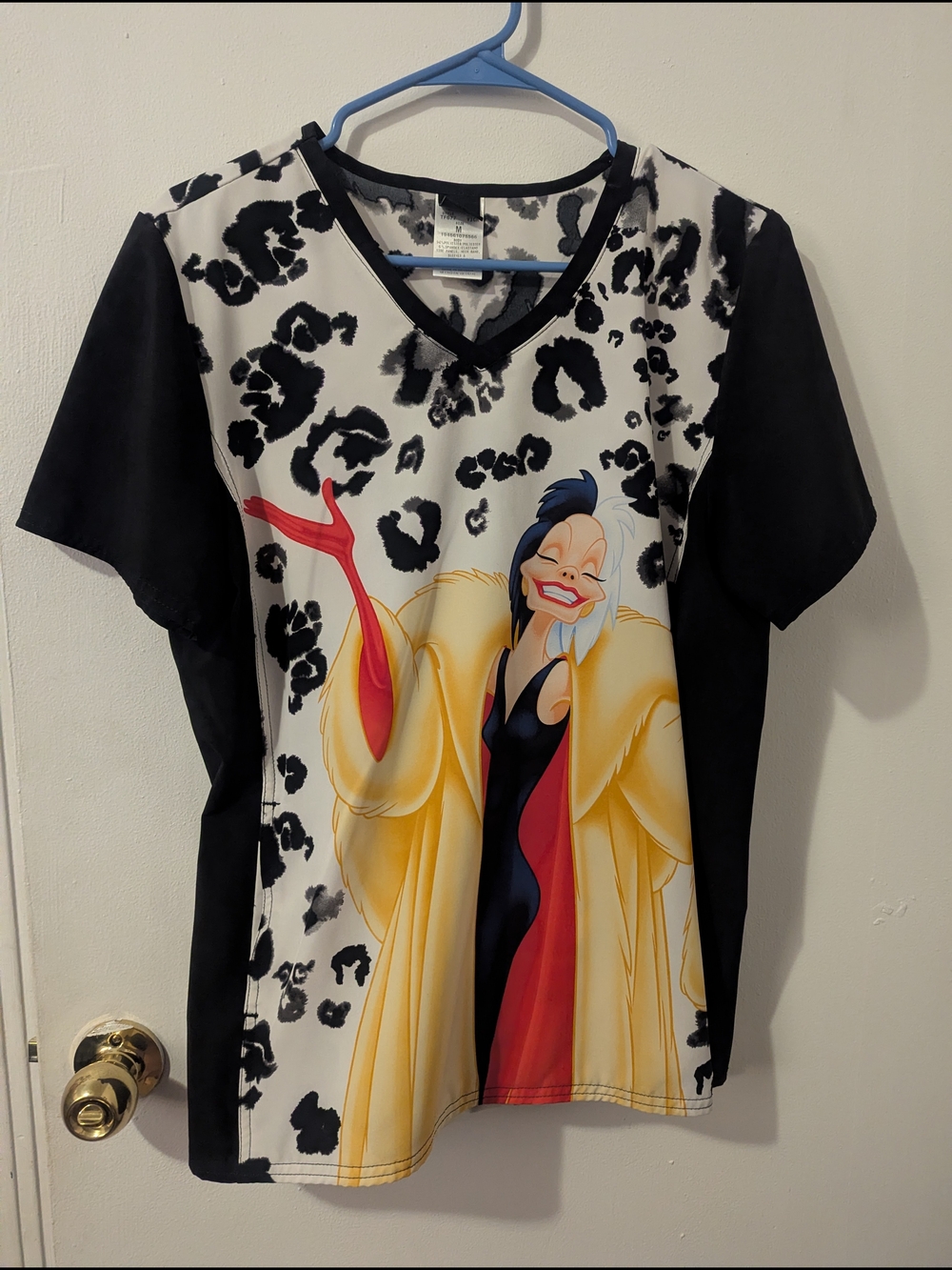 Disney Cruella de Vil 101 Dalmatians Scrub Top